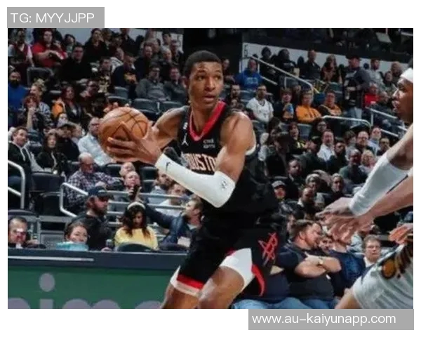 火箭半场战绩领先太阳9分阿门表现出色谢泼德状态低迷狄龙布克各有贡献